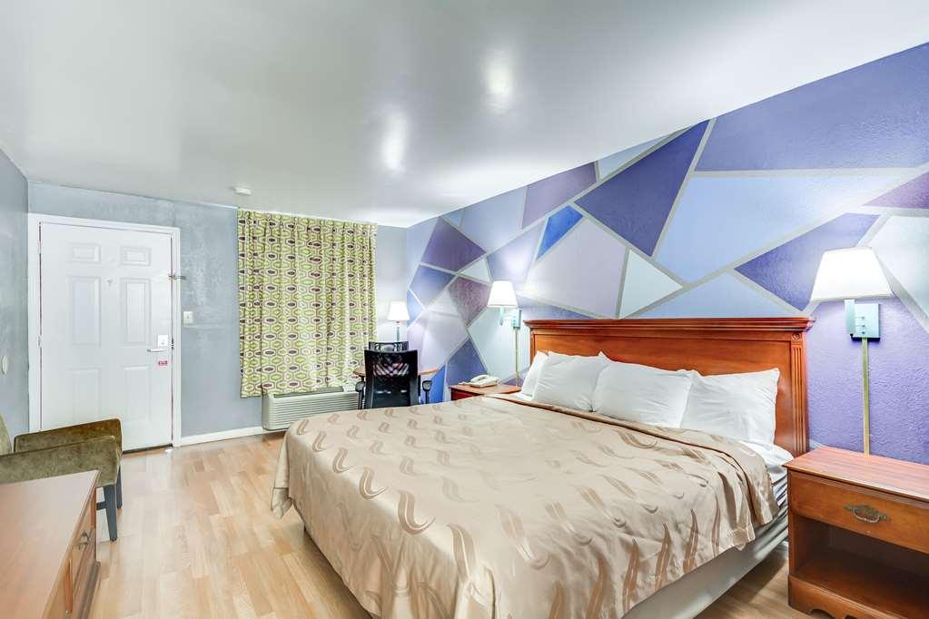 Knights Inn Берея Номер фото