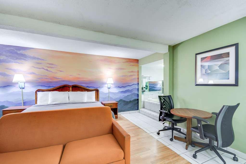 Knights Inn Берея Номер фото
