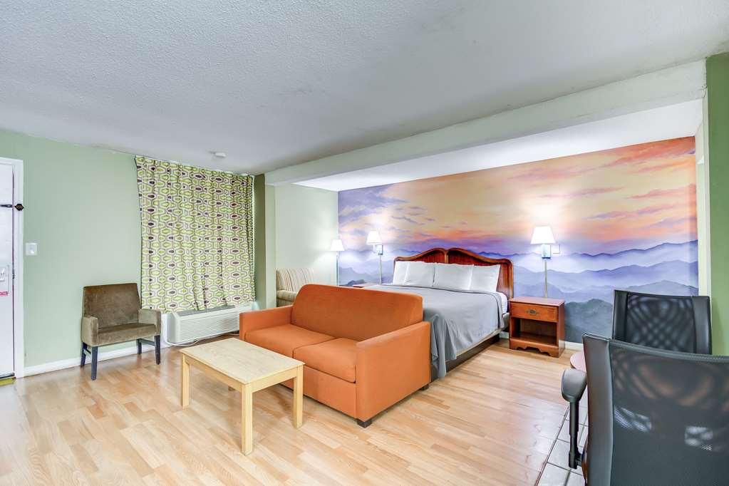 Knights Inn Берея Номер фото